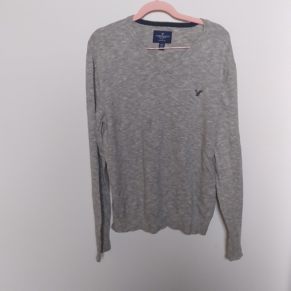 American Eagle Men's Classic Fit V Neck Cotton Sweater Size Medium - Picture 9 of 10